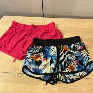 2 Pair of Workout Shorts s/xs